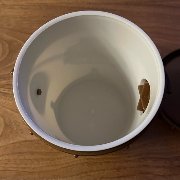 Collectible Hershey’s Pail with lid - Picture 7 of 8